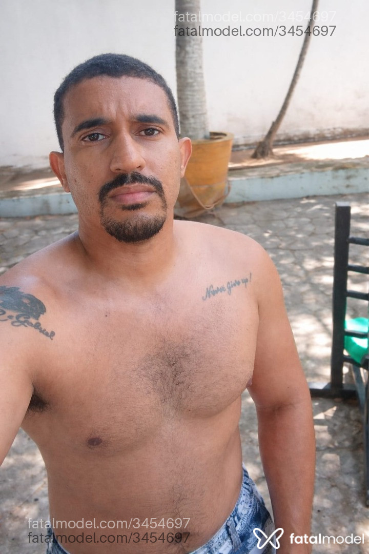 Acompanhante homem morena (o) de olhos castanhos em Juazeiro do Norte - Brennynho