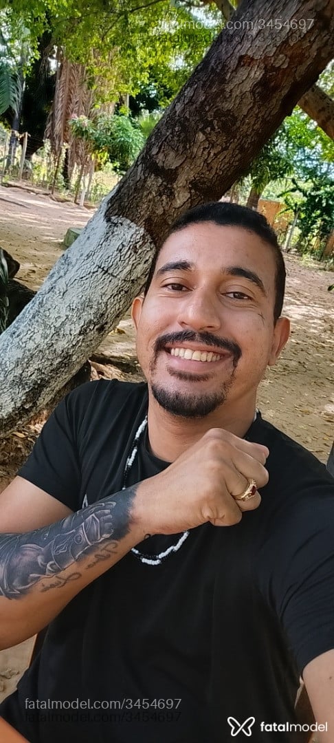 Acompanhante homem morena (o) de olhos castanhos em Juazeiro do Norte - Brennynho