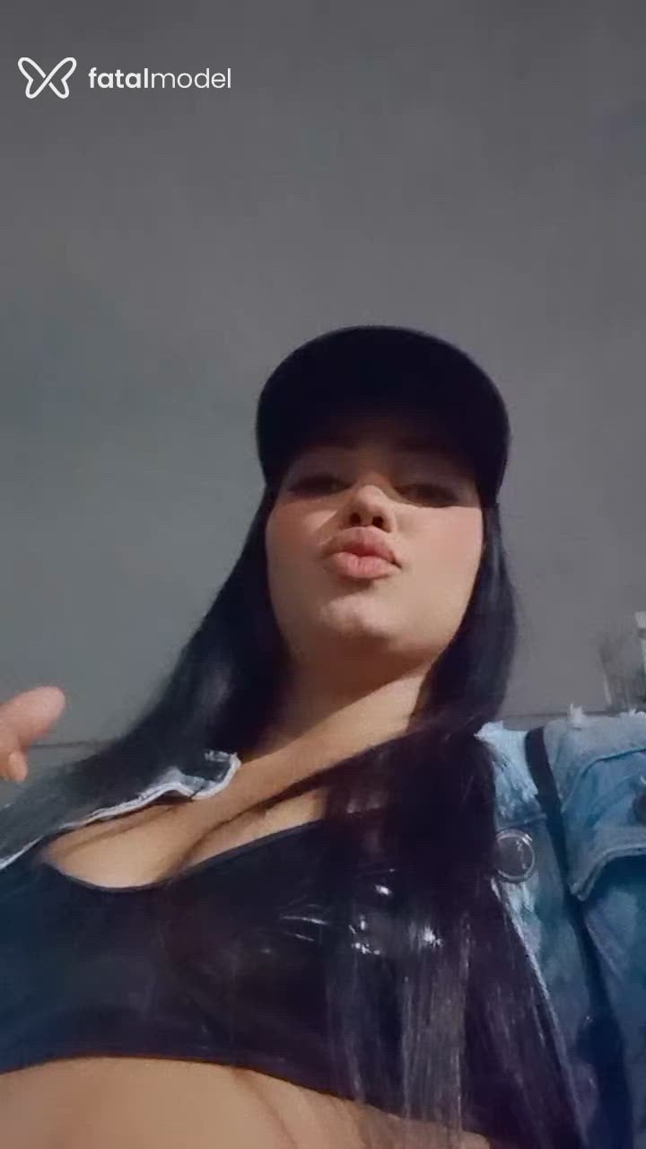 Acompanhante mulher morena (o) de olhos castanhos - Laura Acompanhante mulher morena (o) de olhos castanhos - Laura