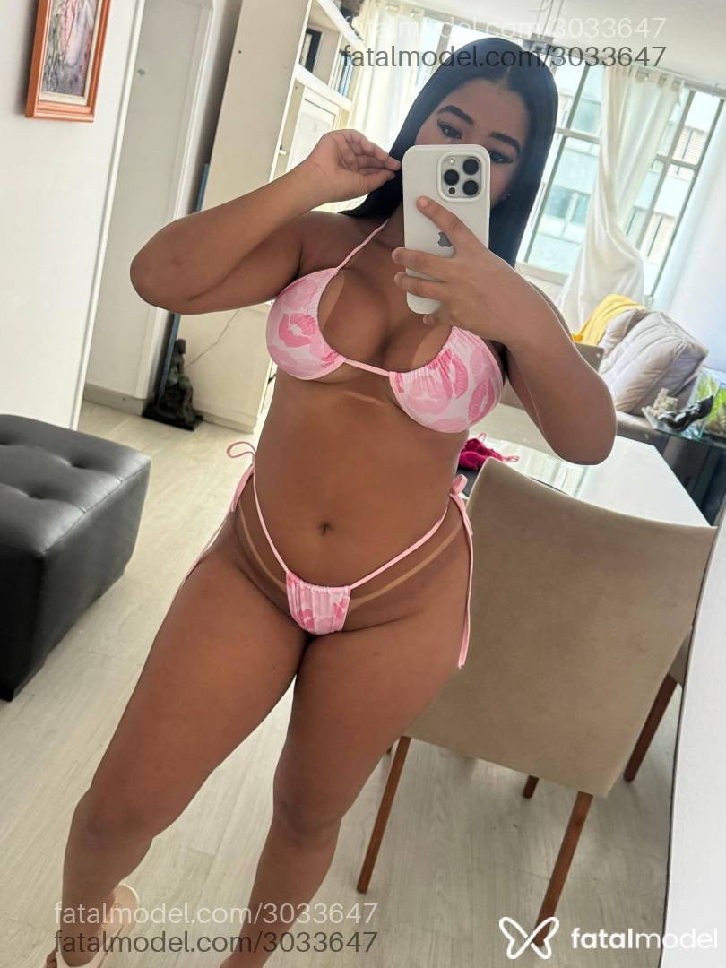 Acompanhante mulher morena (o) de olhos castanhos - Melina
