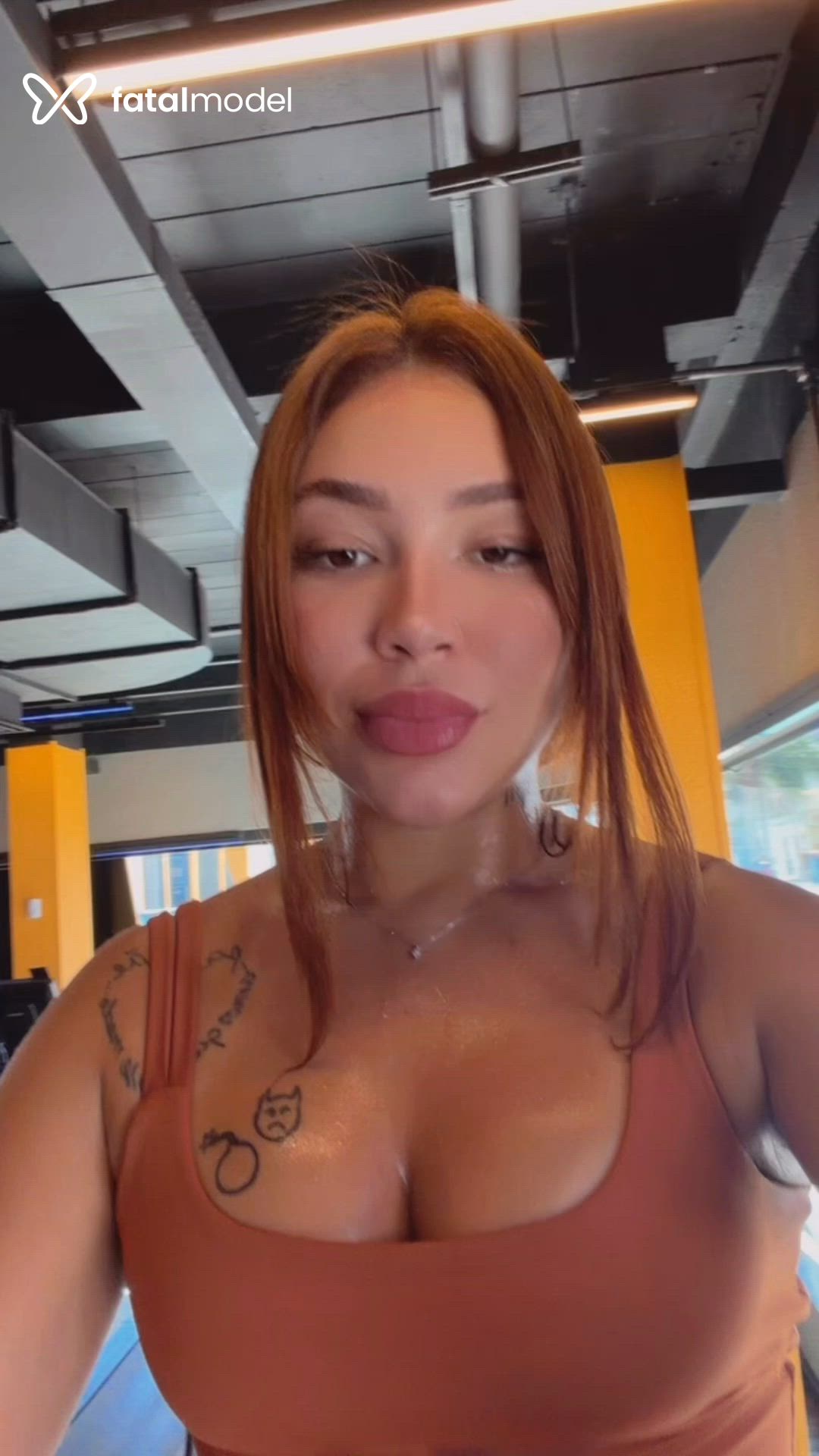 Acompanhante mulher morena (o) de olhos castanhos em Campos dos Goytacazes - Crystal Moura