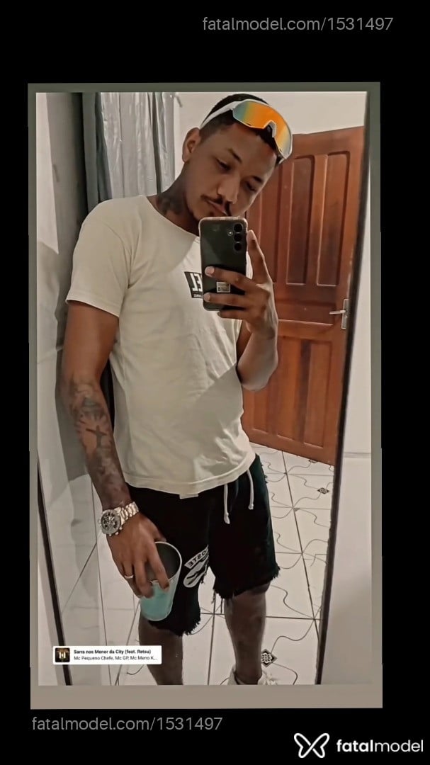 Acompanhante homem morena (o) de olhos castanhos em Virtual Acompanhante homem morena (o) de olhos castanhos em Virtual - Mateus
