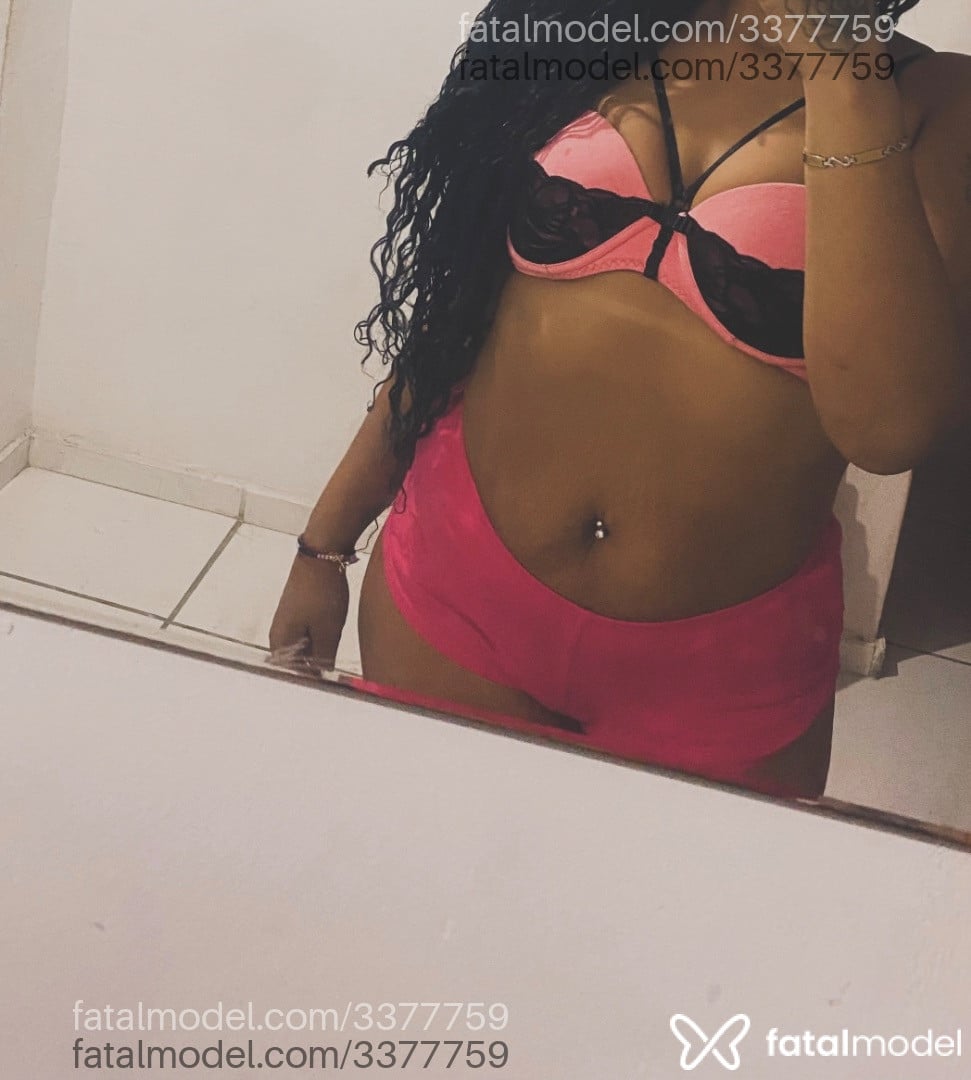 Acompanhante mulher morena (o) de olhos pretos em Armação dos Búzios Acompanhante mulher morena (o) de olhos pretos em Armação dos Búzios - Alice silva