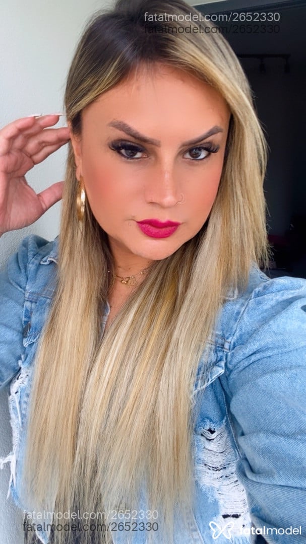 Acompanhante mulher trans loira (o) de olhos castanhos em Itapetininga Acompanhante mulher trans loira (o) de olhos castanhos em Itapetininga - Isabela Coutinho