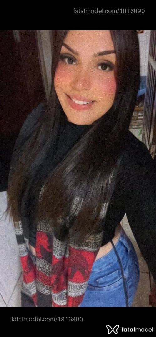 Acompanhante mulher trans com cabelo castanho de olhos castanhos em Araucária Acompanhante mulher trans com cabelo castanho de olhos castanhos em Araucária - Julia Pimentel