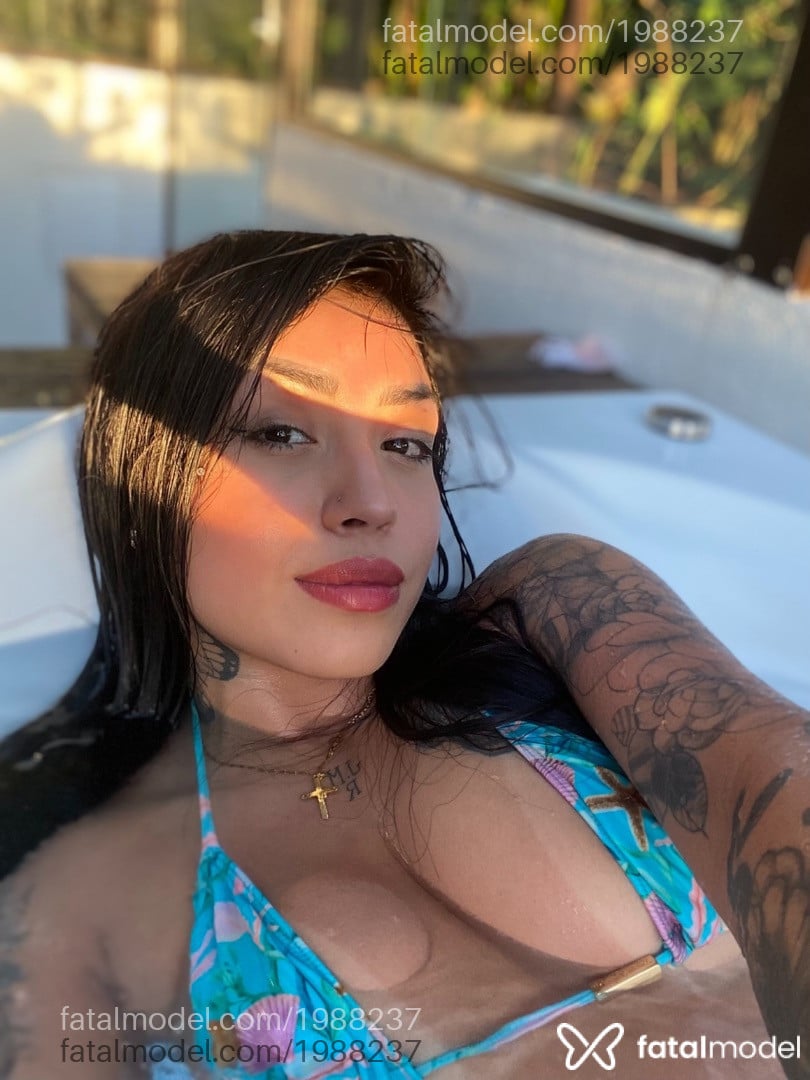 Acompanhante mulher morena (o) de olhos castanhos em Balneário Camboriú - Lindsey Eloise