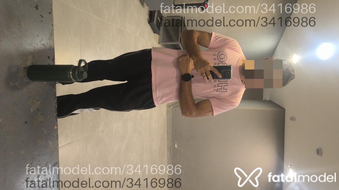 Acompanhante homem com cabelo castanho de olhos castanhos em São Paulo - Oliveira