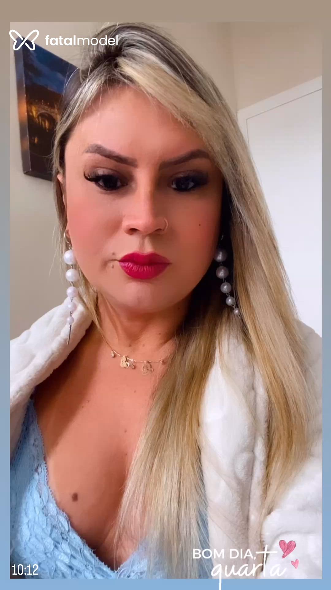Acompanhante mulher trans loira (o) de olhos castanhos em Itapetininga Acompanhante mulher trans loira (o) de olhos castanhos em Itapetininga - Isabela Coutinho