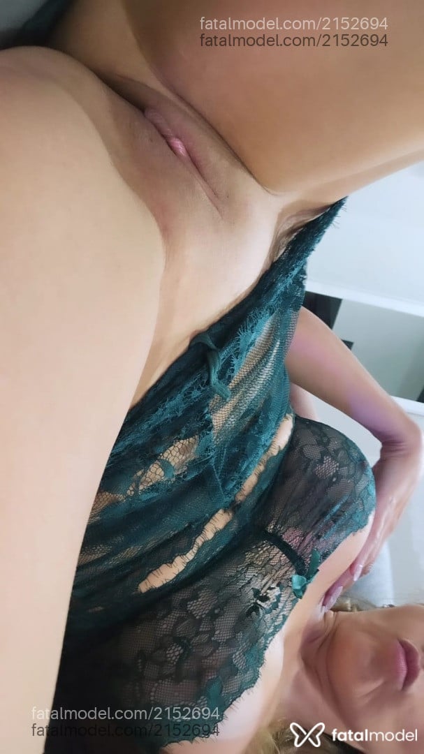 Acompanhante mulher com cabelo castanho de olhos castanhos em São Paulo - Agatha Mama