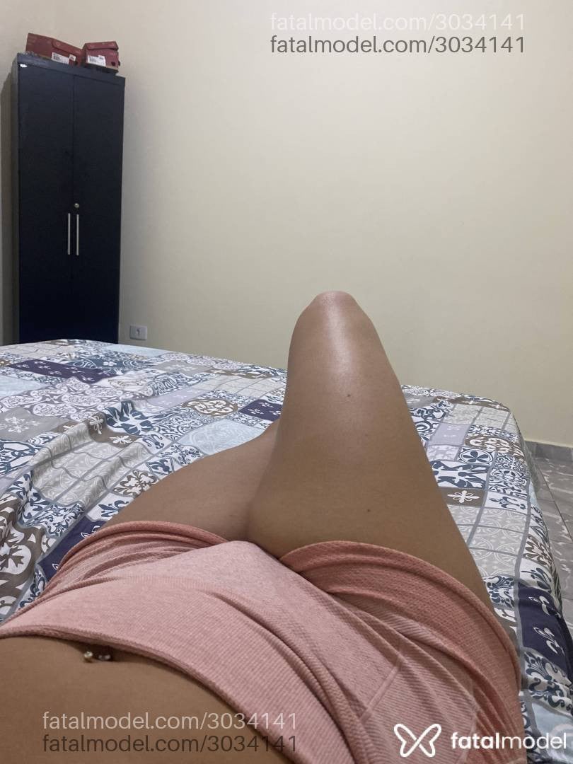 Acompanhante mulher morena (o) de olhos castanhos - Bia