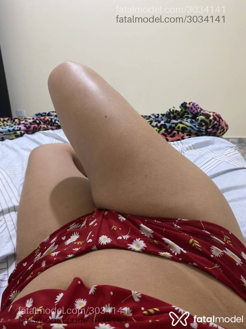 Acompanhante mulher morena (o) de olhos castanhos - Bia