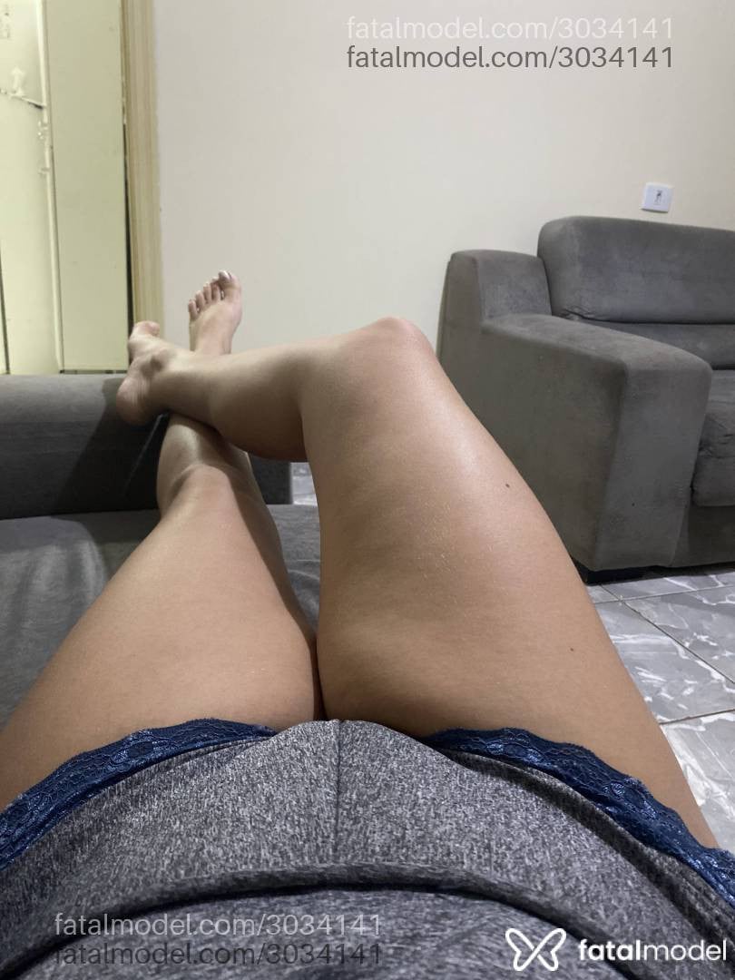 Acompanhante mulher morena (o) de olhos castanhos - Bia