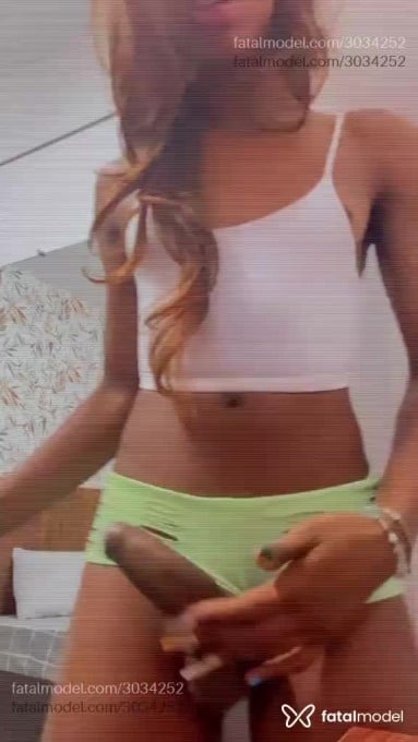 Acompanhante mulher trans morena (o) de olhos castanhos em Itajaí Acompanhante mulher trans morena (o) de olhos castanhos em Itajaí - Pérola Sanches