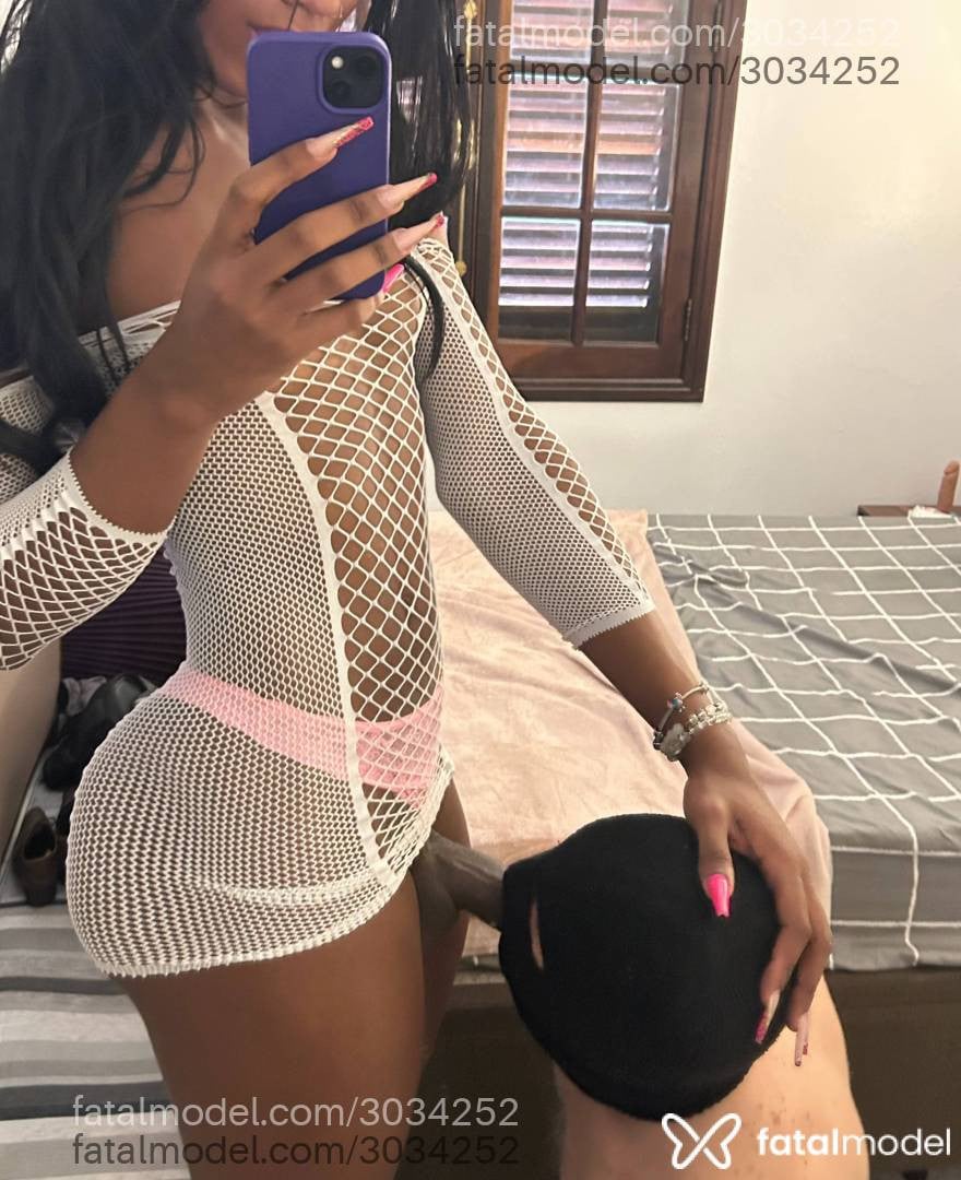 Acompanhante mulher trans morena (o) de olhos castanhos em Joinville - Pérola Sanches