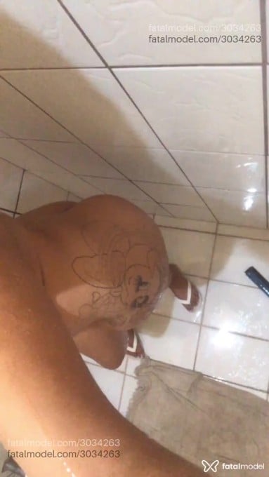 Acompanhante mulher morena (o) de olhos castanhos - Julia