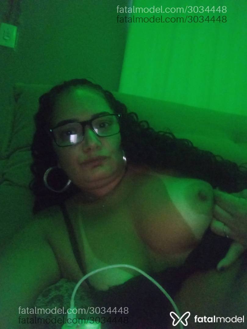 Acompanhante mulher morena (o) de olhos pretos - Juliana Brandão