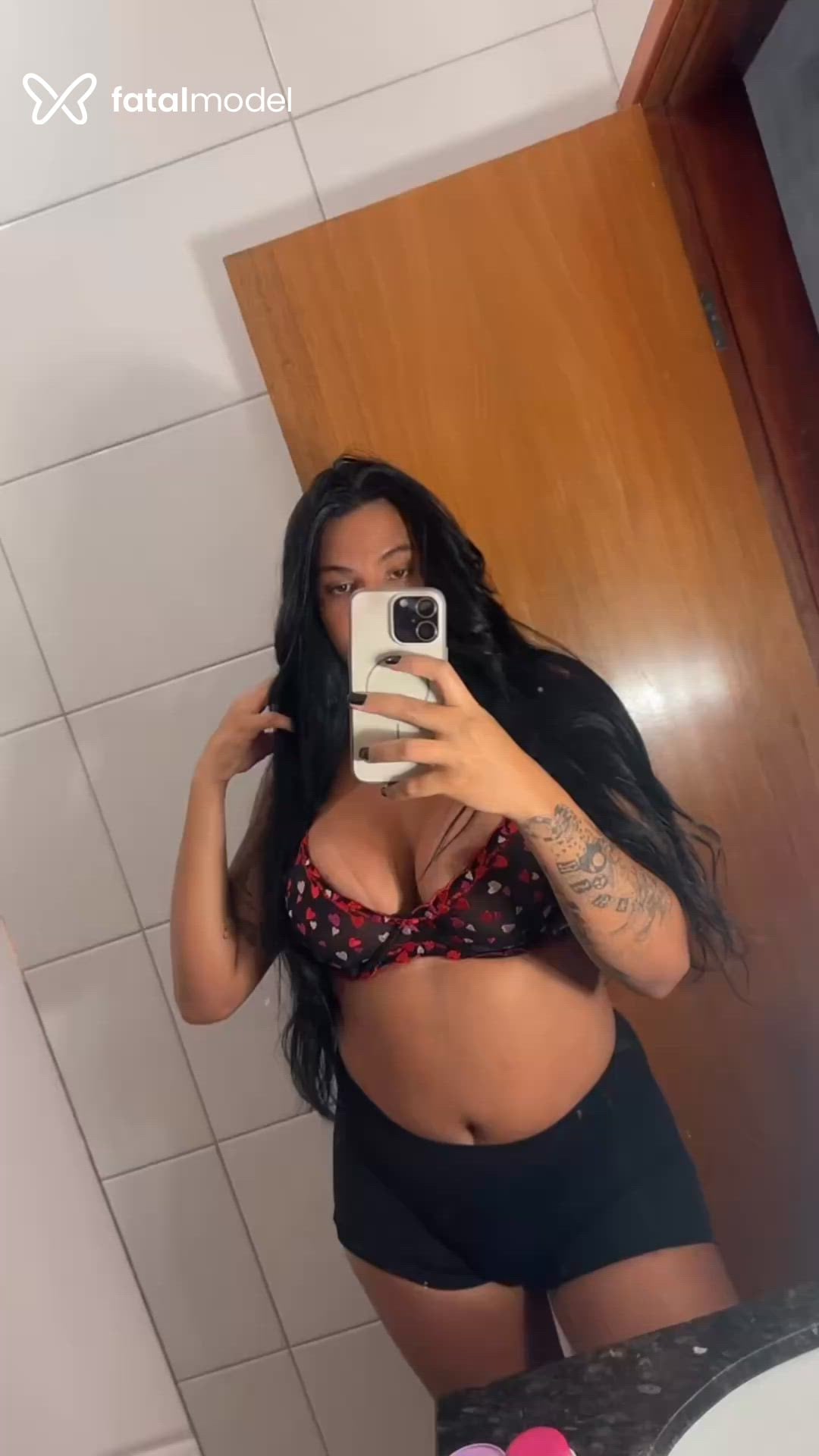 Acompanhante travesti morena (o) de olhos castanhos em Caldas Novas Acompanhante travesti morena (o) de olhos castanhos em Caldas Novas - Sabrina