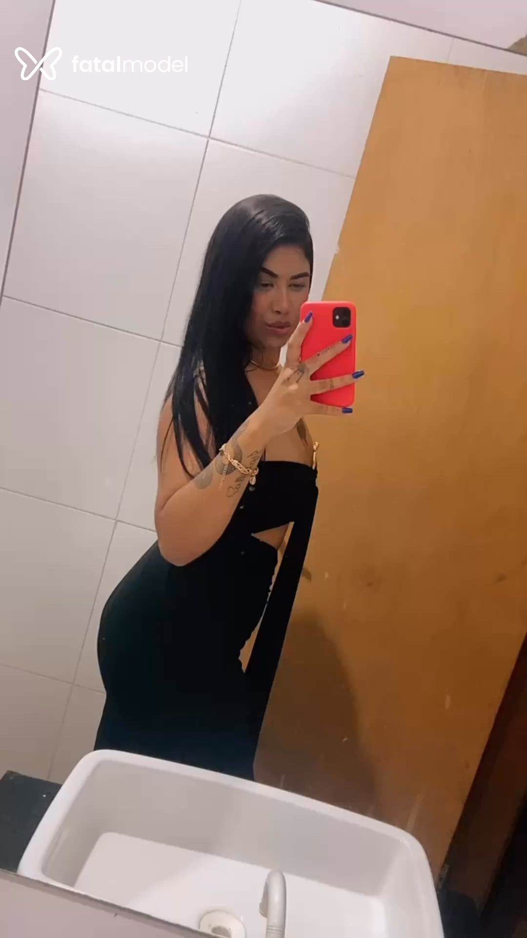 Acompanhante mulher morena (o) de olhos pretos em Sinop Acompanhante mulher morena (o) de olhos pretos em Sinop - Almeida