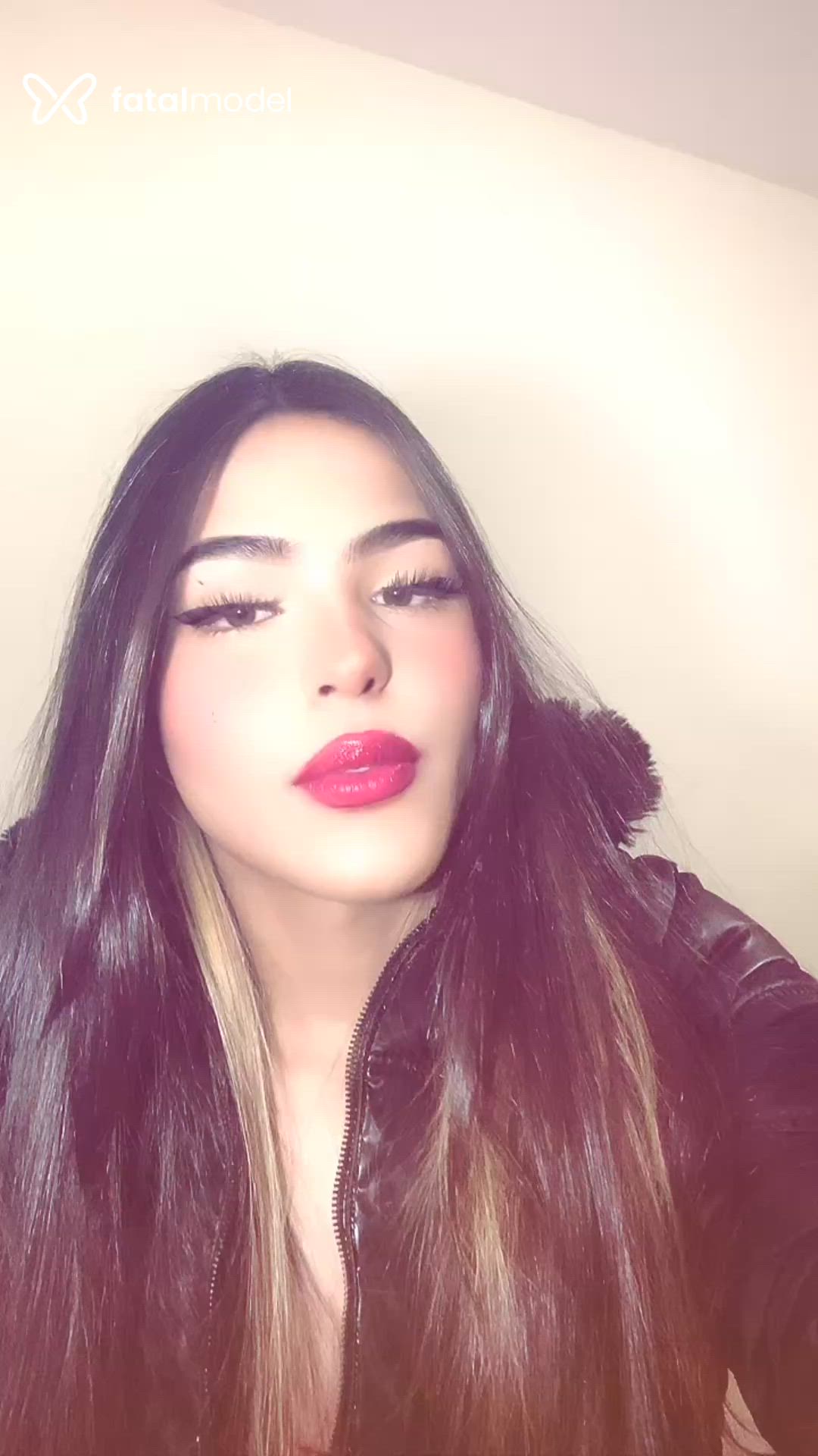 Acompanhante mulher trans com cabelo castanho de olhos castanhos em Bragança Paulista Acompanhante mulher trans com cabelo castanho de olhos castanhos em Bragança Paulista - Cleo