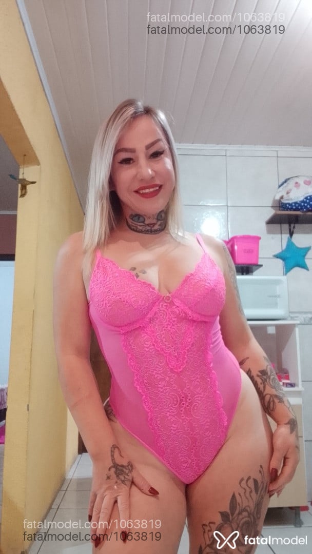 Acompanhante mulher loira (o) de olhos castanhos em Tramandaí - Gaby borges