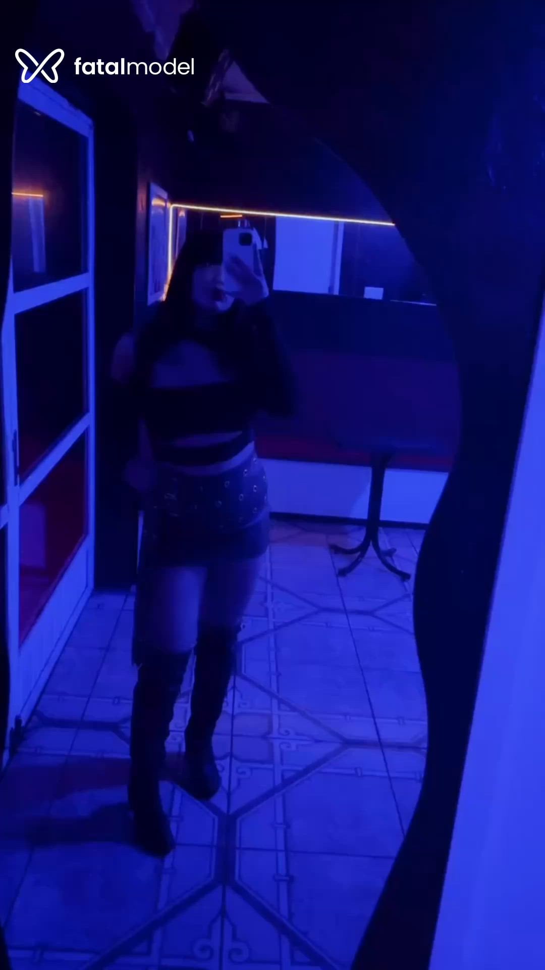 Acompanhante mulher morena (o) de olhos castanhos - Luiza Alves Acompanhante mulher morena (o) de olhos castanhos - Luiza Alves