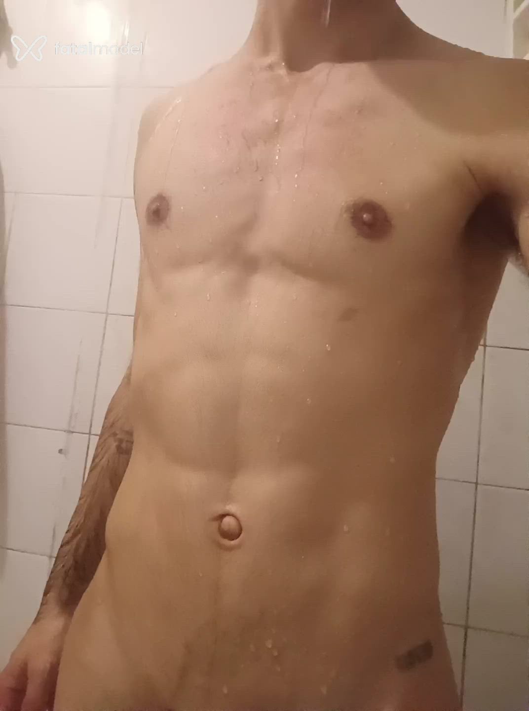 Acompanhante homem morena (o) de olhos castanhos em Xangri-Lá - ProjetoX