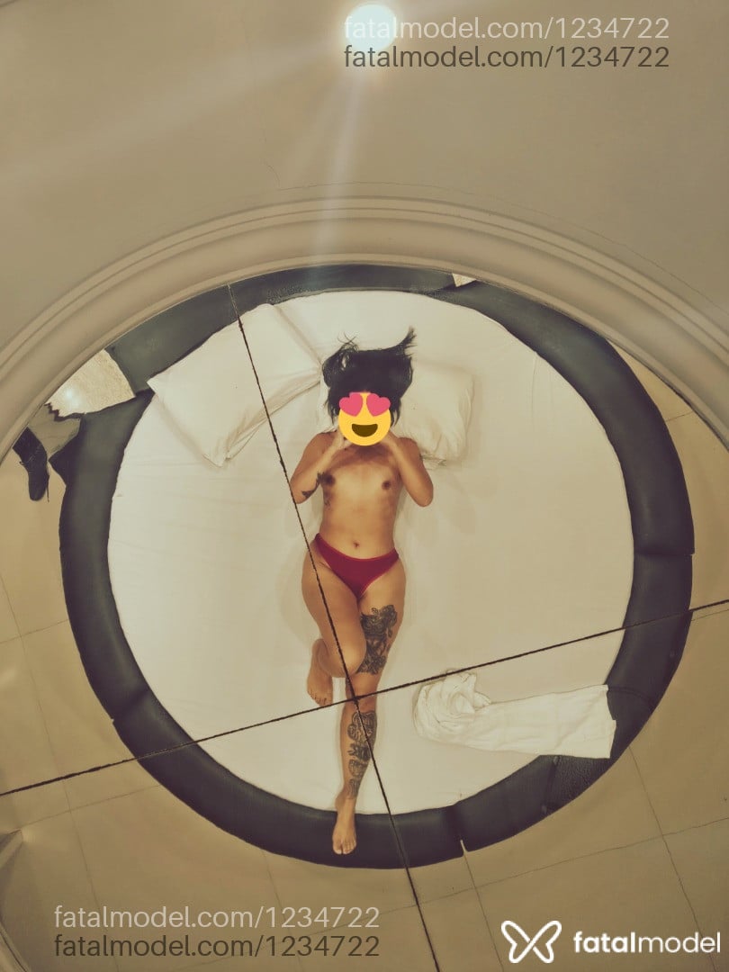 Acompanhante mulher morena (o) de olhos castanhos - Barbara