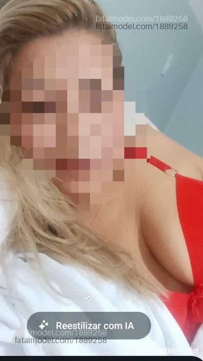 Acompanhante mulher loira (o) de olhos castanhos - Andressa Alves
