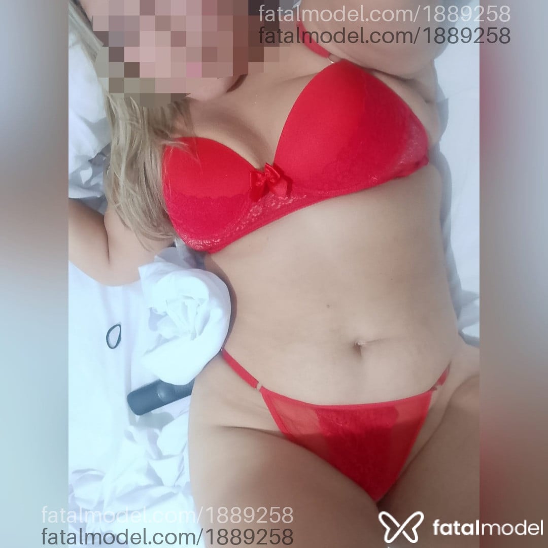 Acompanhante mulher loira (o) de olhos castanhos - Andressa Alves