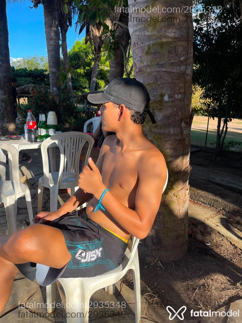 Acompanhante homem morena (o) de olhos pretos em Teresina - Silva