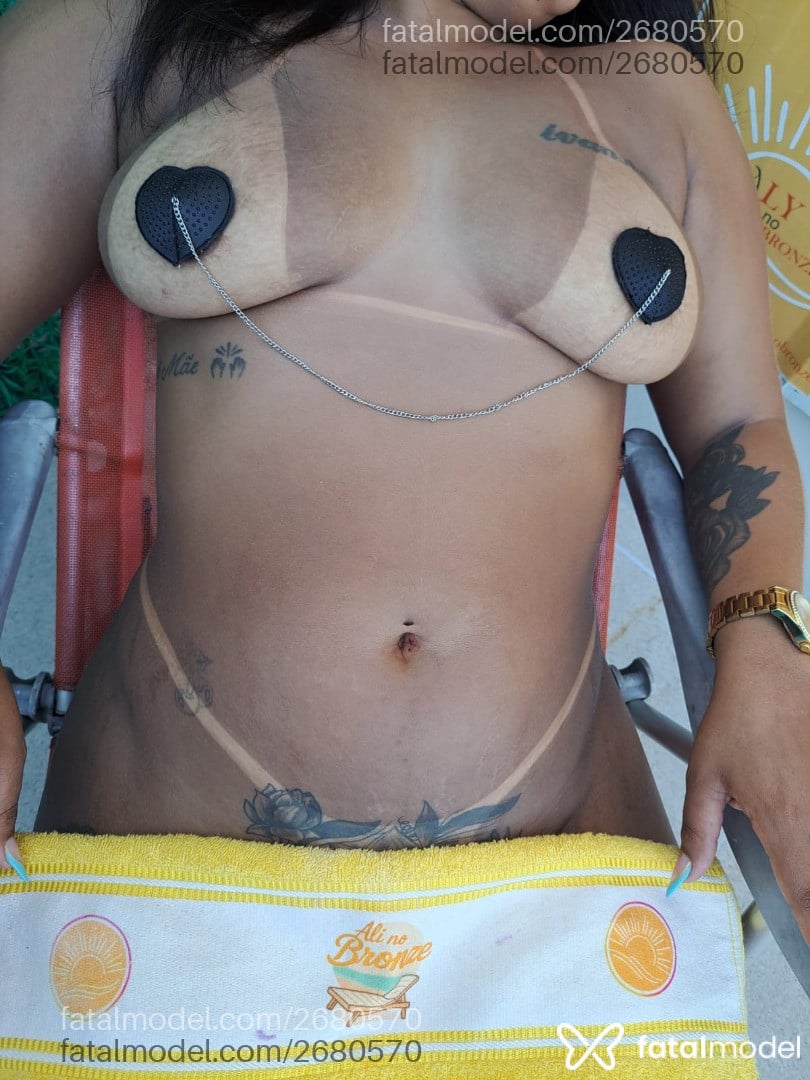 Acompanhante mulher morena (o) de olhos castanhos em Guarapari Acompanhante mulher morena (o) de olhos castanhos em Guarapari - Alexia Abravanell