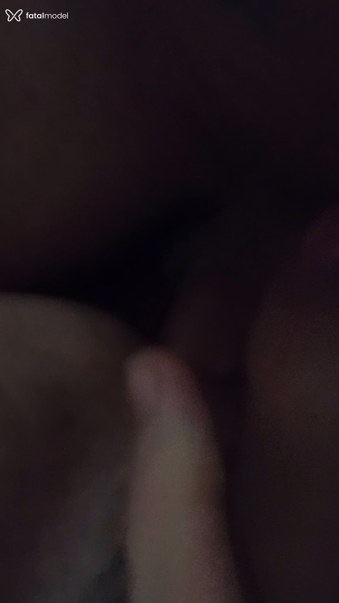 Acompanhante mulher trans morena (o) de olhos castanhos - Morenadotada