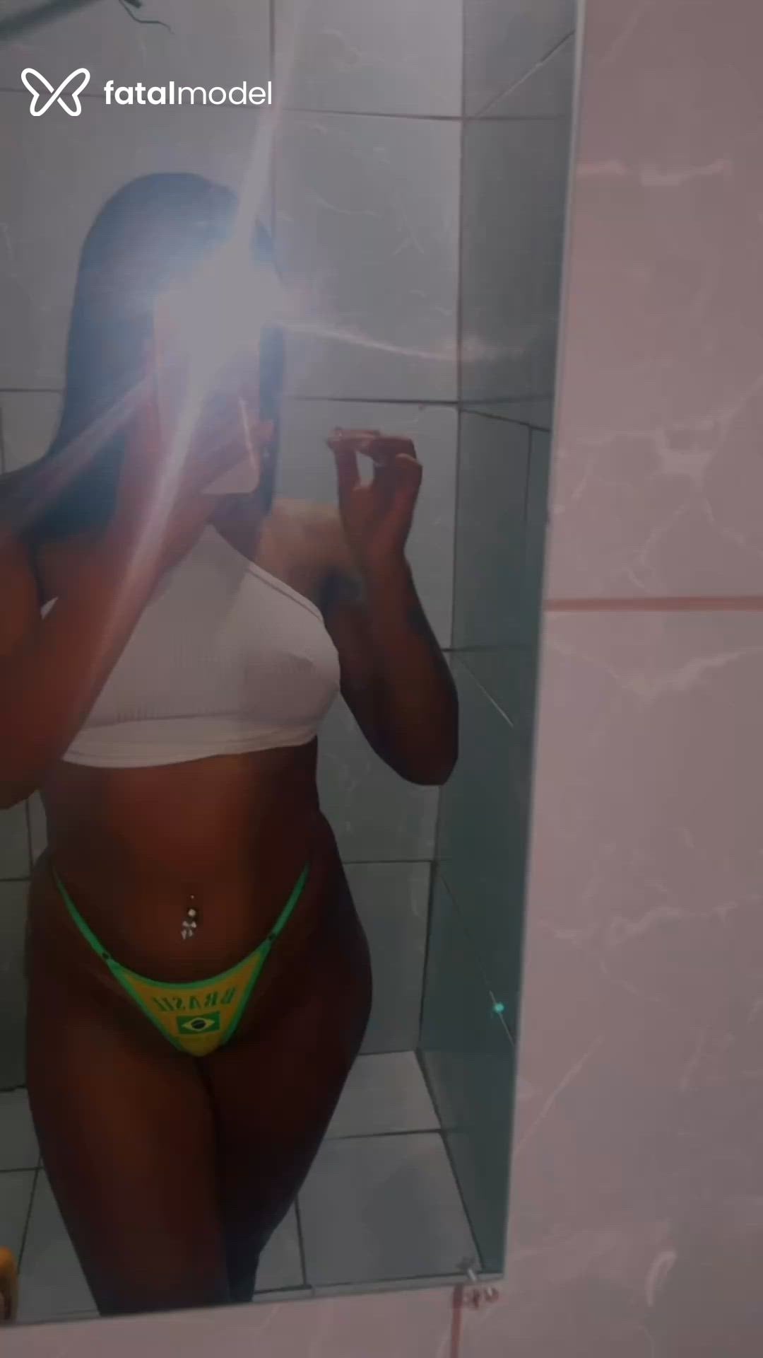 Acompanhante mulher morena (o) de olhos castanhos em Volta Redonda Acompanhante mulher morena (o) de olhos castanhos em Volta Redonda - Maria