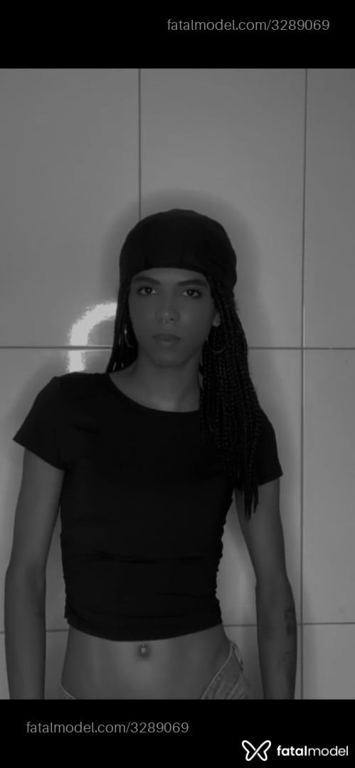 Acompanhante mulher trans morena (o) de olhos pretos em Aparecida de Goiânia Acompanhante mulher trans morena (o) de olhos pretos em Aparecida de Goiânia - Kally