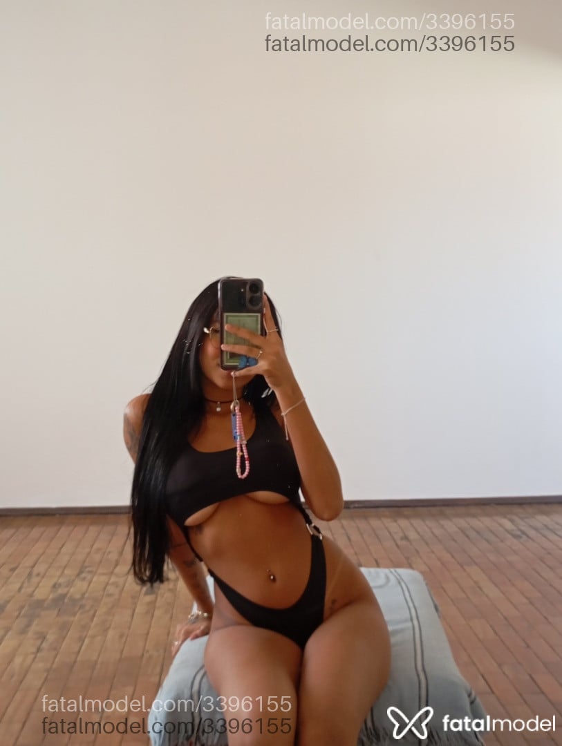 Acompanhante mulher morena (o) de olhos castanhos - Fernanda