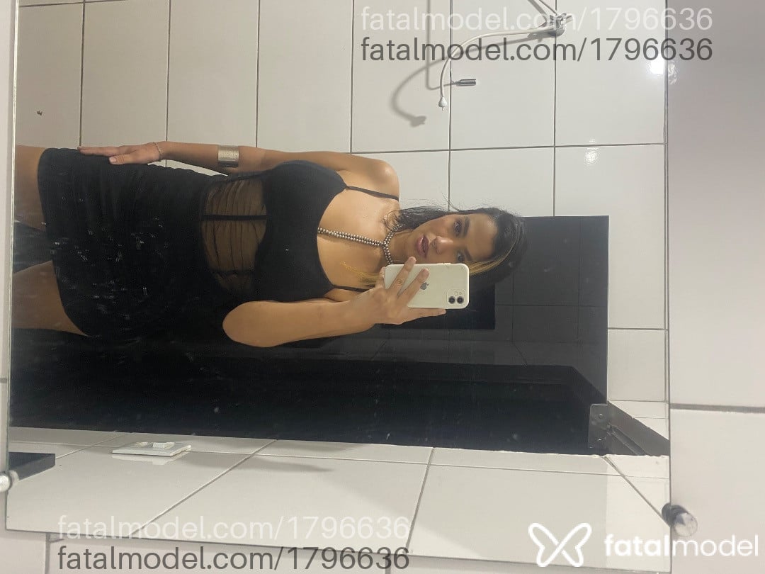 Acompanhante mulher morena (o) de olhos pretos em Querência - Lara Luiza