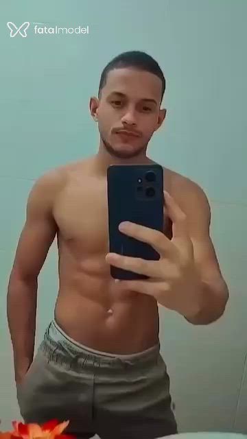 Acompanhante homem morena (o) de olhos castanhos em Governador Valadares Acompanhante homem morena (o) de olhos castanhos em Governador Valadares - Pedro