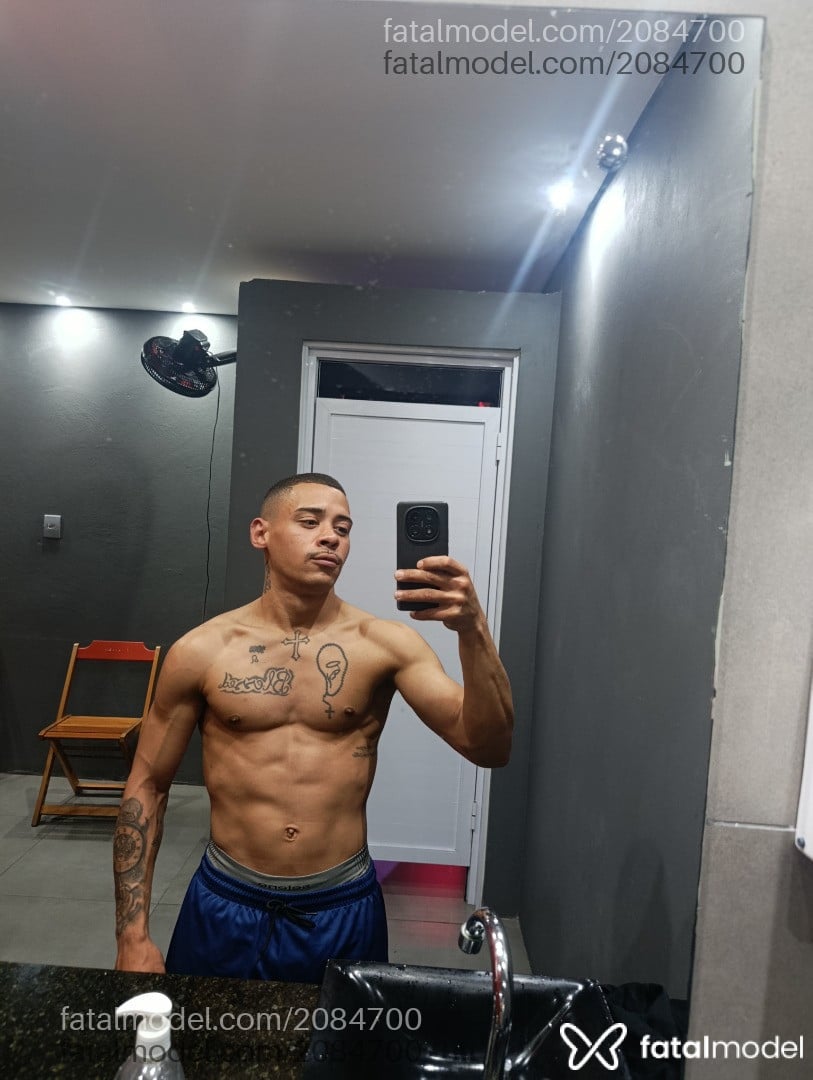 Acompanhante homem morena (o) de olhos pretos em Sapucaia do Sul - Julio Souza