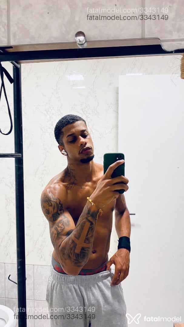 Acompanhante homem morena (o) de olhos castanhos em São Paulo Acompanhante homem morena (o) de olhos castanhos em São Paulo - Vinicius