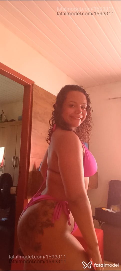 Acompanhante mulher morena (o) de olhos castanhos - Safira Lee