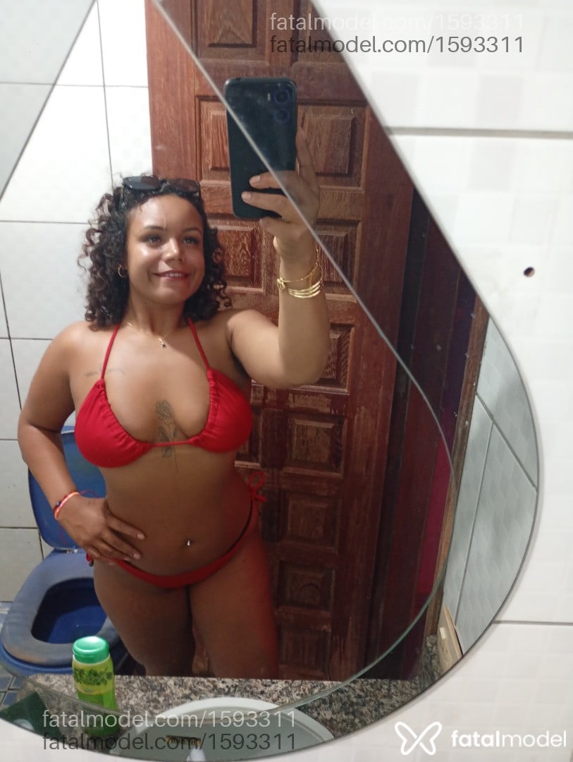 Acompanhante mulher morena (o) de olhos castanhos - Safira Lee
