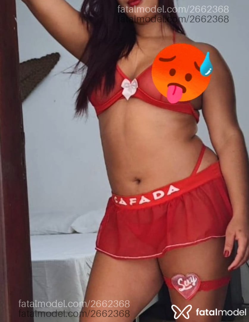 Acompanhante mulher com cabelo castanho de olhos castanhos em Oliveira - Raquel