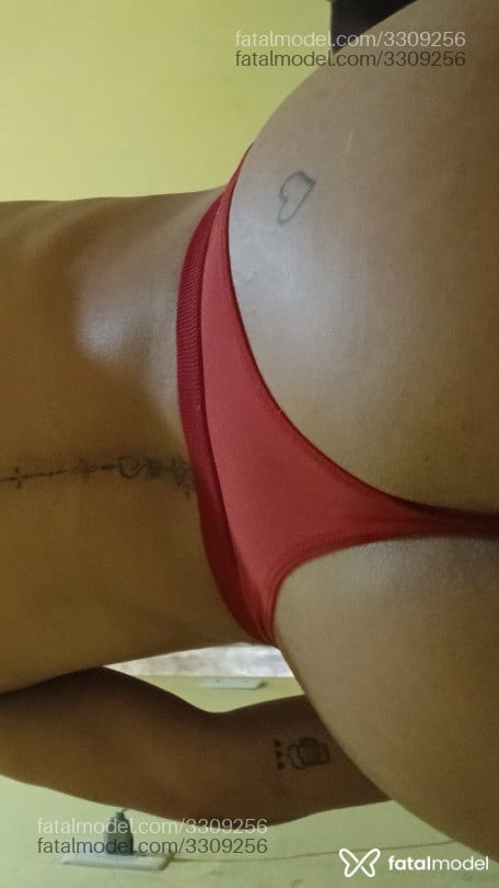 Acompanhante mulher loira (o) de olhos castanhos em Angra dos Reis - Milinha