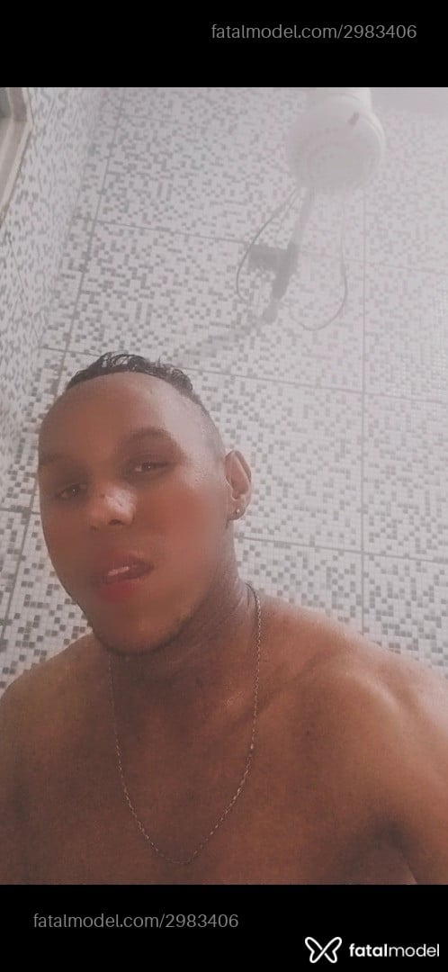 Acompanhante homem morena (o) de olhos castanhos em Ribeirão Pires - Pretokay