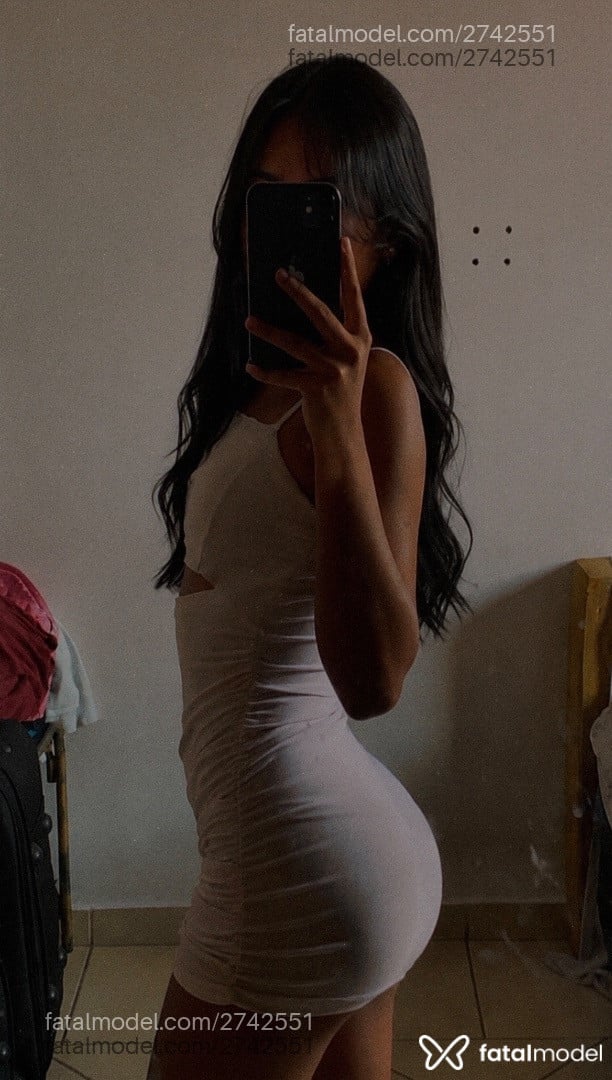 Acompanhante mulher trans com cabelo castanho de olhos castanhos em Virtual - Pyetra