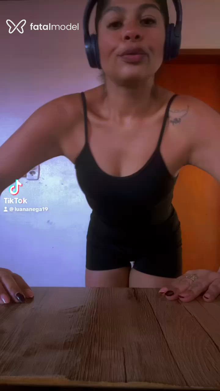 Acompanhante mulher morena (o) de olhos pretos em São Luiz Gonzaga Acompanhante mulher morena (o) de olhos pretos em São Luiz Gonzaga - Nathália Vaz