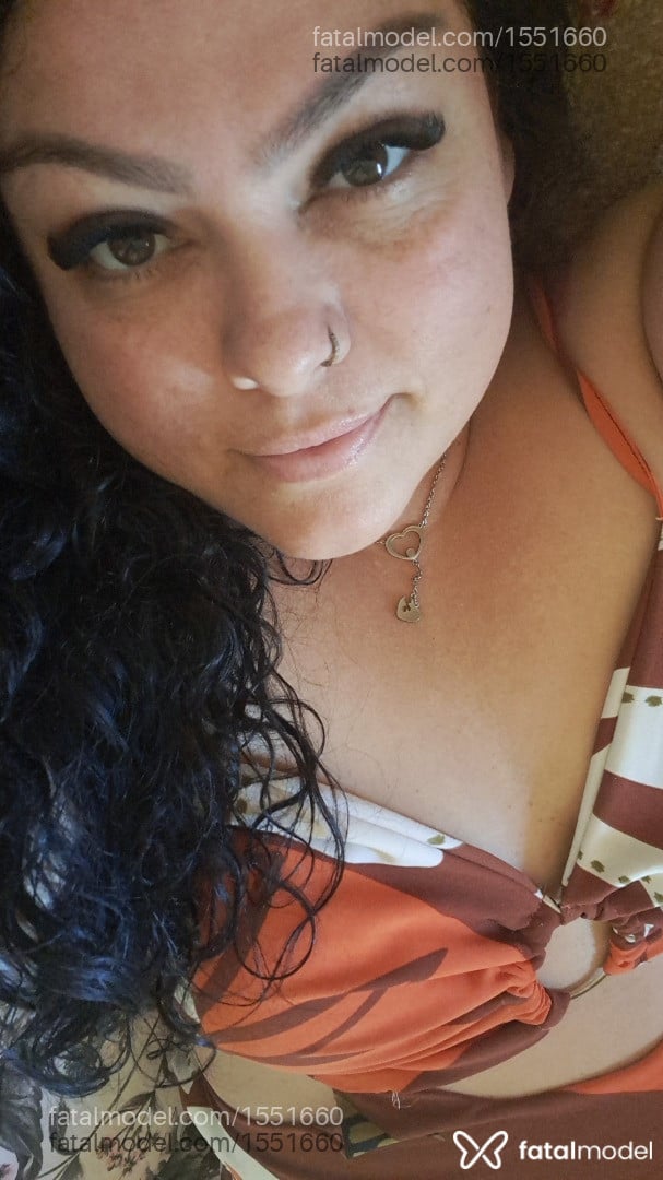 Acompanhante mulher morena (o) de olhos mel em Juiz de Fora - TINA BORGES