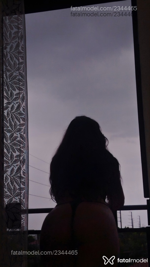 Acompanhante mulher morena (o) de olhos castanhos - Gaby