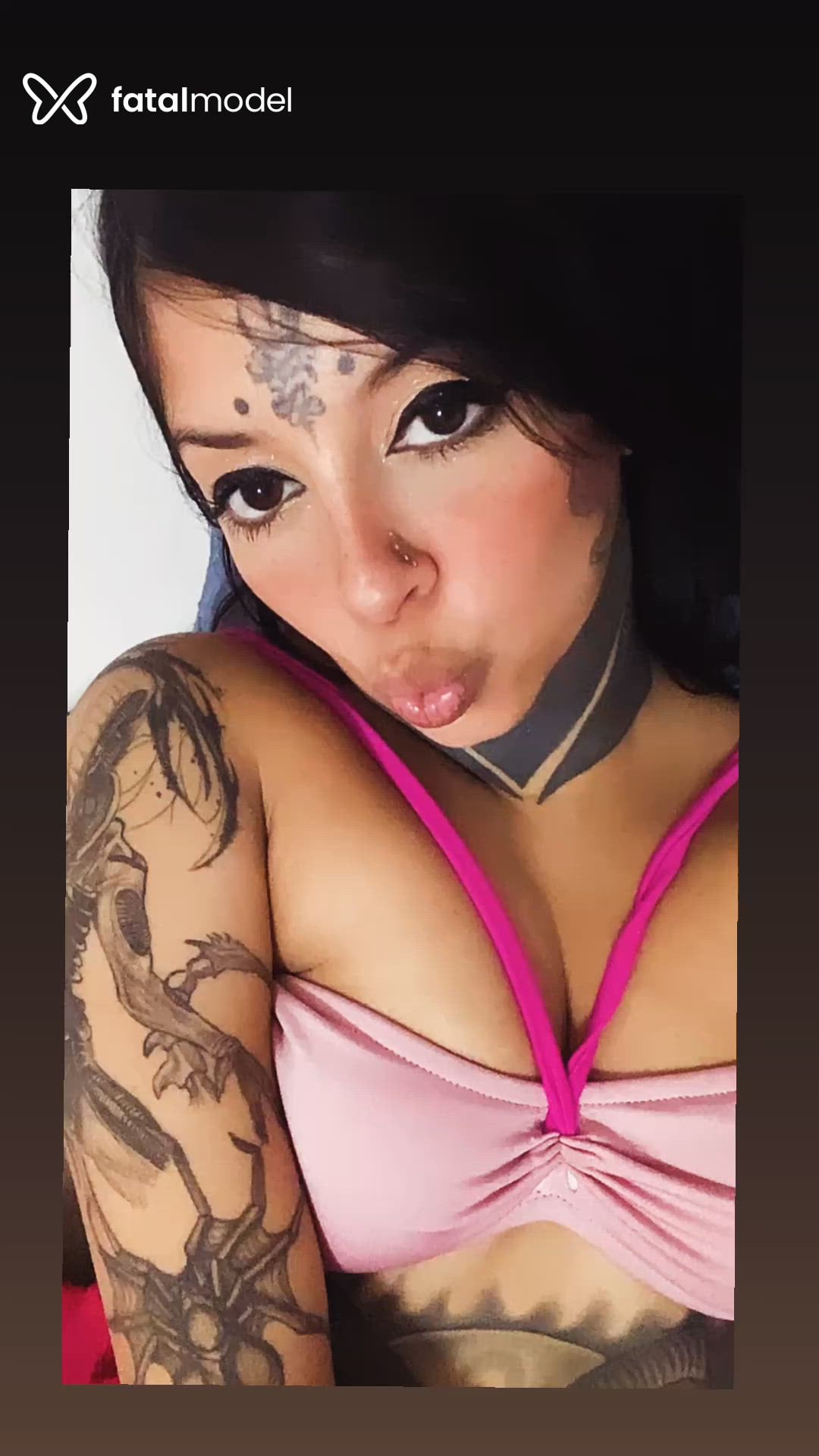 Acompanhante mulher morena (o) de olhos castanhos em Maceió Acompanhante mulher morena (o) de olhos castanhos em Maceió - Deborah