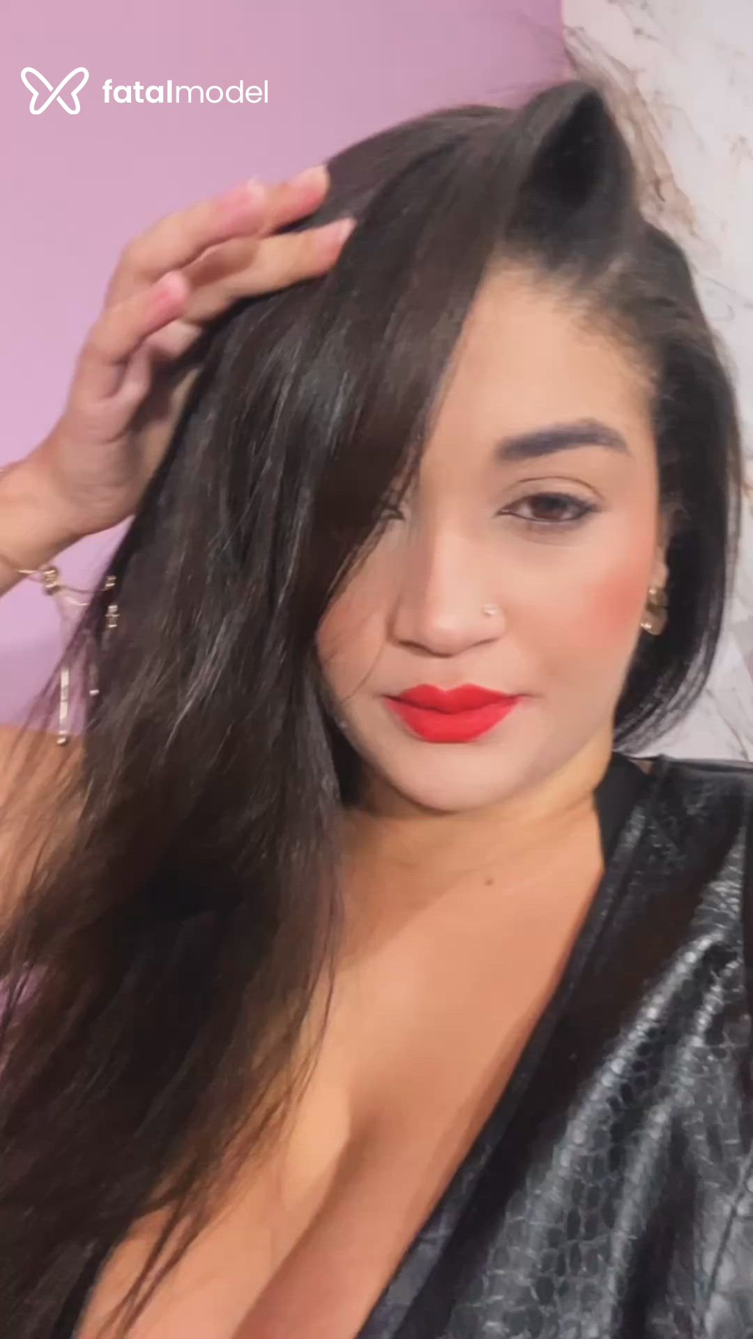 Acompanhante mulher com cabelo castanho de olhos castanhos - Melissa Acompanhante mulher com cabelo castanho de olhos castanhos - Melissa